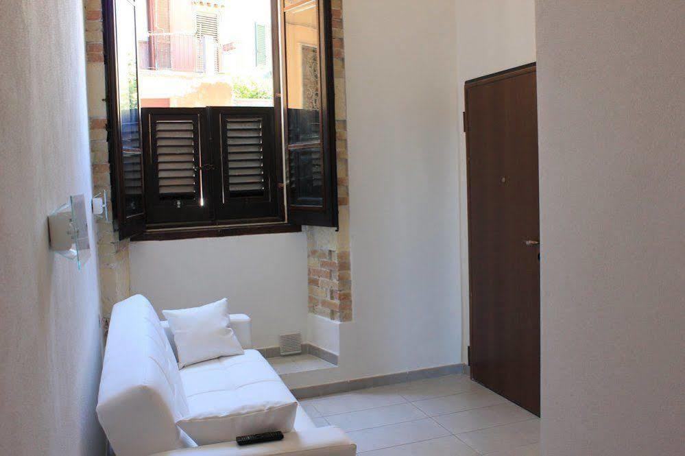 Ad Villanova Cagliari Exterior photo